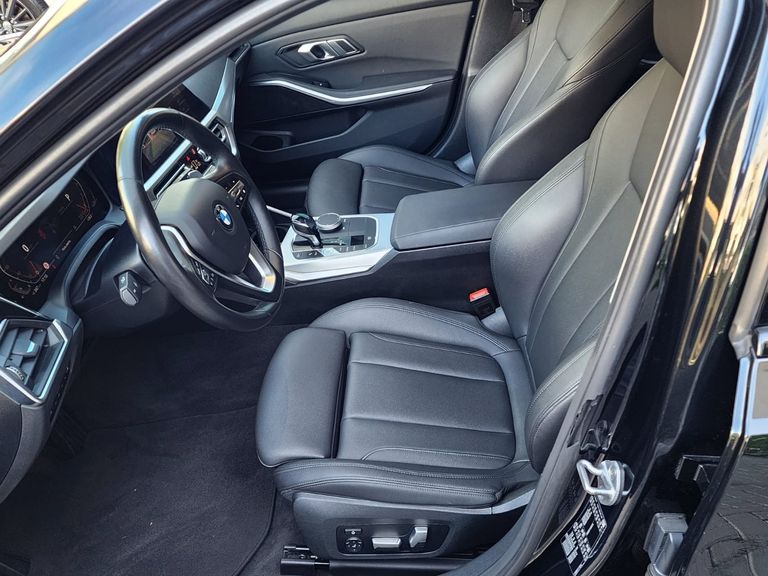 BMW 320iA 2.0 TB M Sport A.Flex/M.Sport 4p