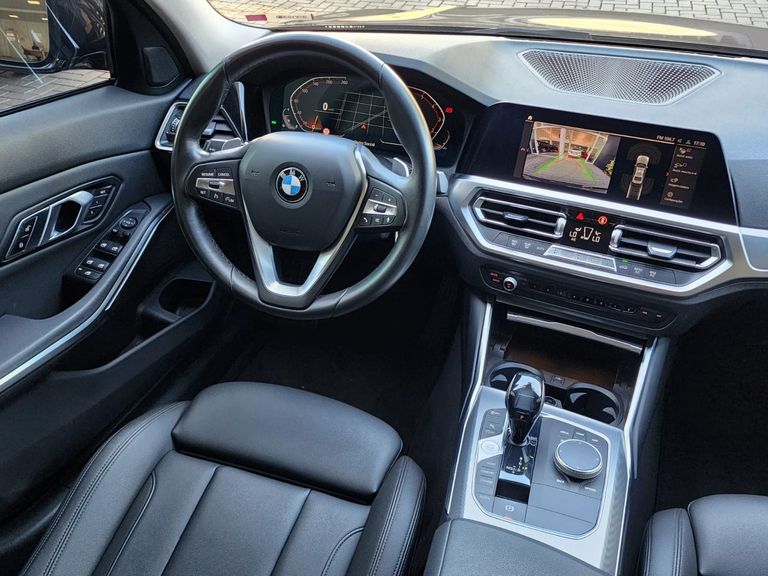 BMW 320iA 2.0 TB M Sport A.Flex/M.Sport 4p