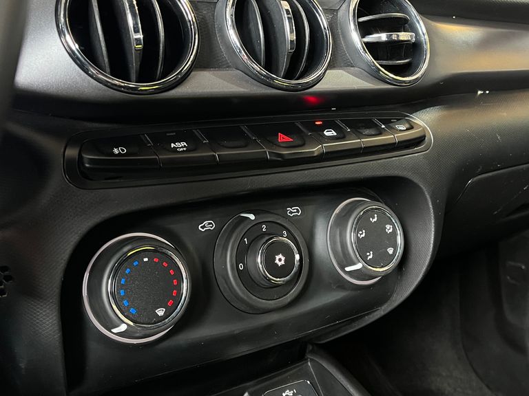 Fiat ARGO TREKKING 1.3 8V Flex