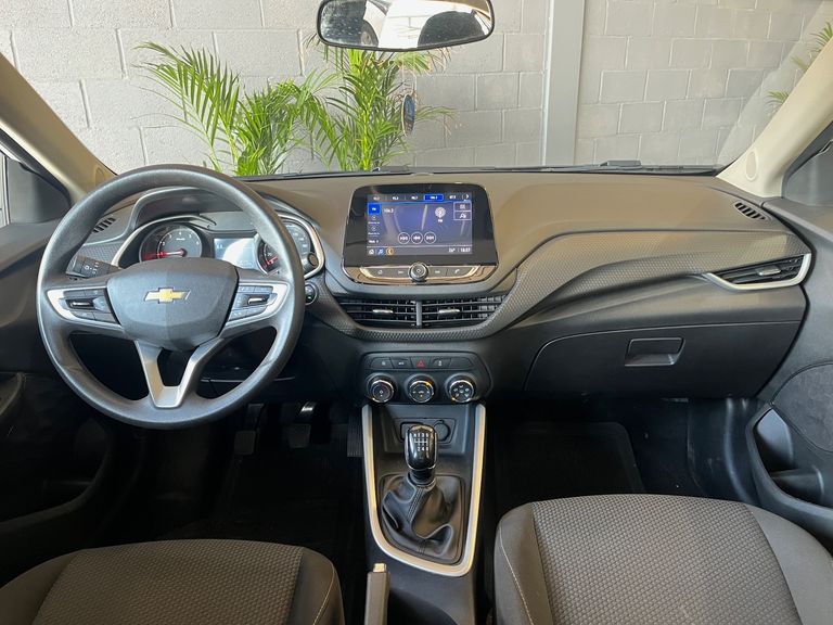 Chevrolet ONIX SEDAN Plus LT 1.0 12V Flex 4p Mec.