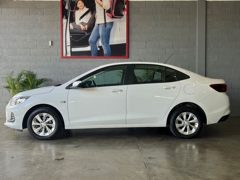 Chevrolet ONIX SEDAN Plus LT 1.0 12V Flex 4p Mec.