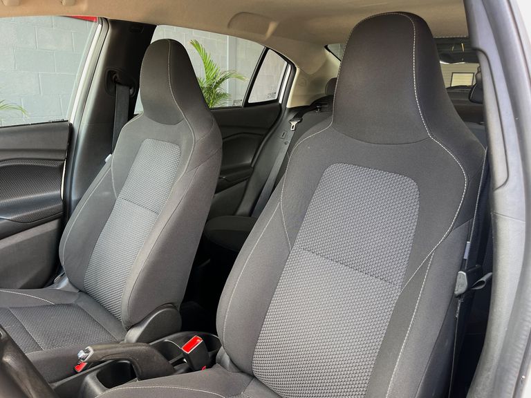 Chevrolet ONIX SEDAN Plus LT 1.0 12V Flex 4p Mec.