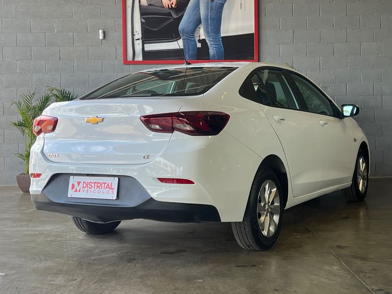 Chevrolet ONIX SEDAN Plus LT 1.0 12V Flex 4p Mec.