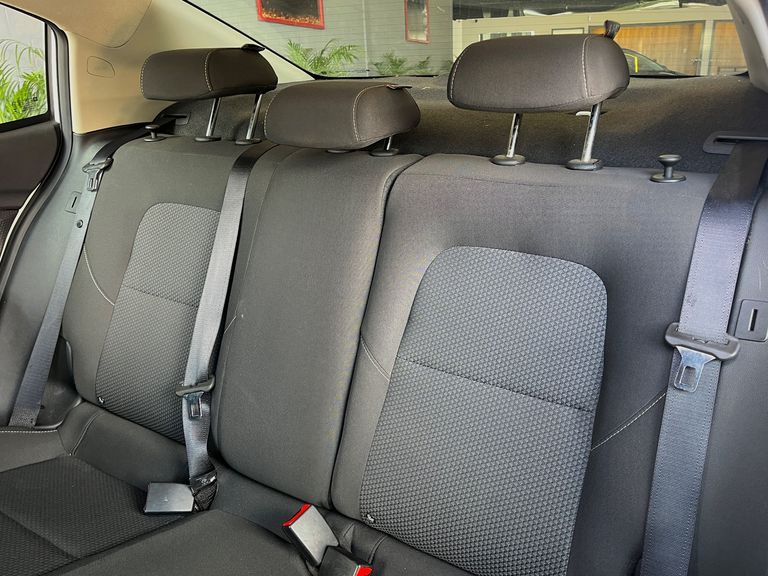 Chevrolet ONIX SEDAN Plus LT 1.0 12V Flex 4p Mec.