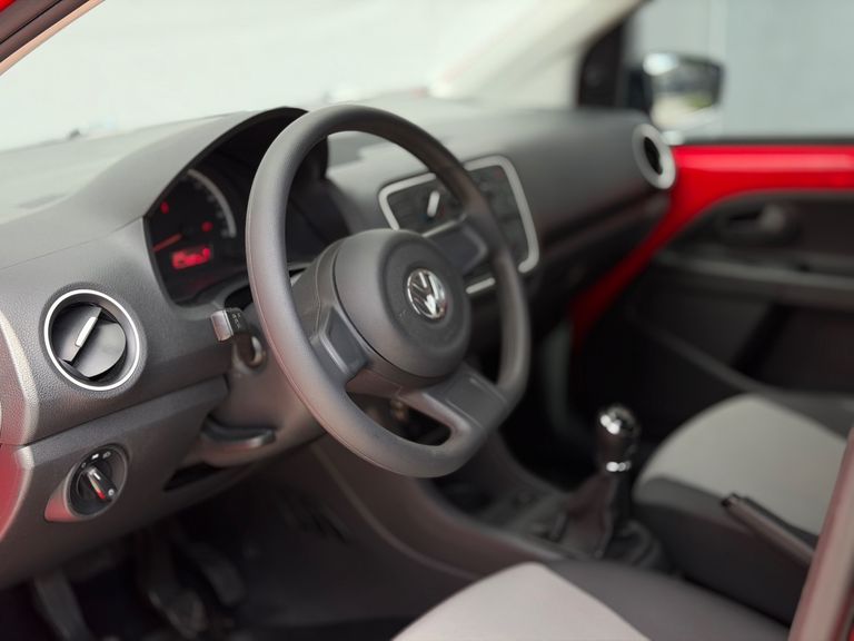 VolksWagen up! take 1.0 Total Flex 12V 5p