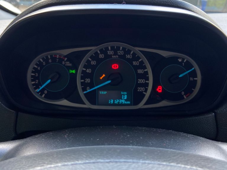 Ford Ka 1.5 SE/SE PLUS 16V Flex 5p