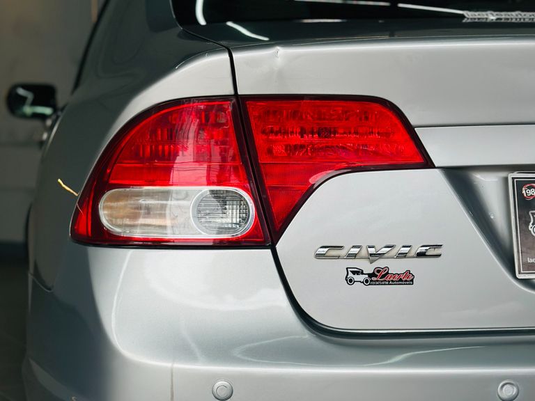 Honda Civic Sed. LXL/ LXL SE 1.8 Flex 16V Aut.