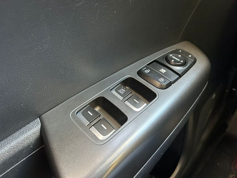 Kia Motors Sportage LX 2.0 16V/ 2.0 16V Flex  Aut.