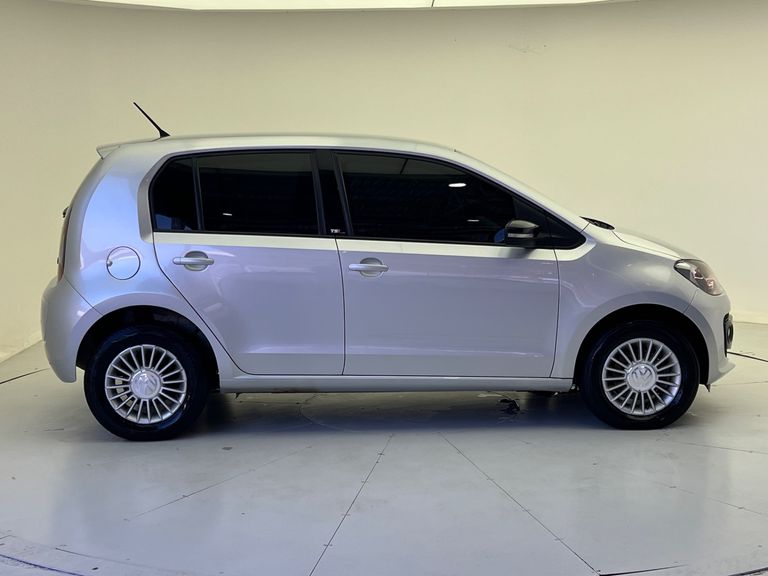 VolksWagen up! move 1.0 TSI Total Flex 12V 5p