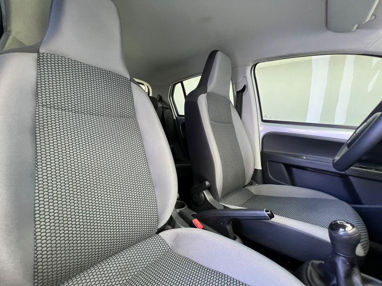 VolksWagen up! move 1.0 TSI Total Flex 12V 5p