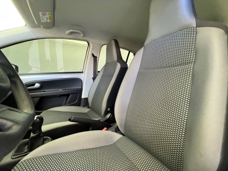 VolksWagen up! move 1.0 TSI Total Flex 12V 5p