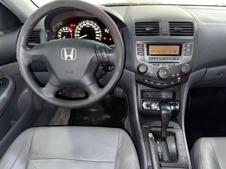 Honda Accord Sedan LX 2.0 16V 150/156cv Aut.