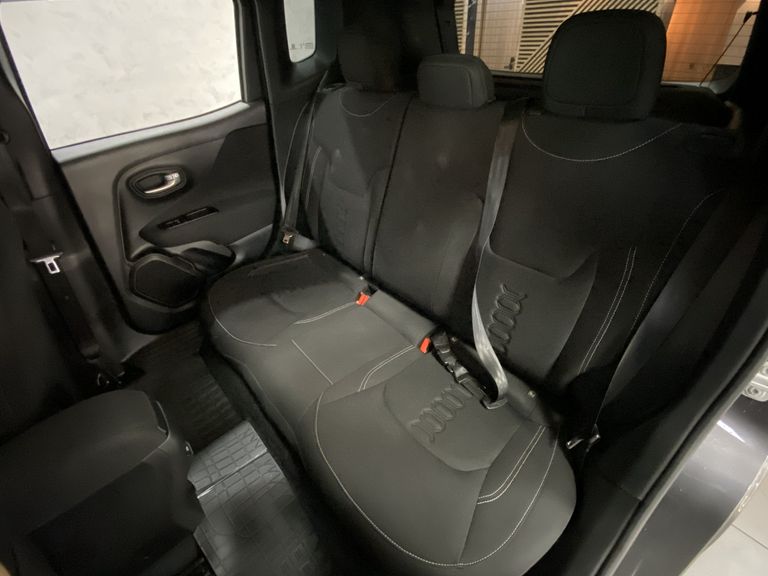 Jeep Renegade Sport T270 1.3 TB 4x2 Flex Aut.