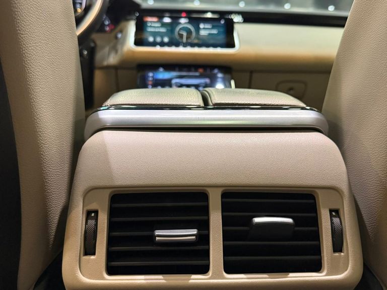 Land Rover Range R. VELAR SE 3.0 4x4 V6 380cv Aut.