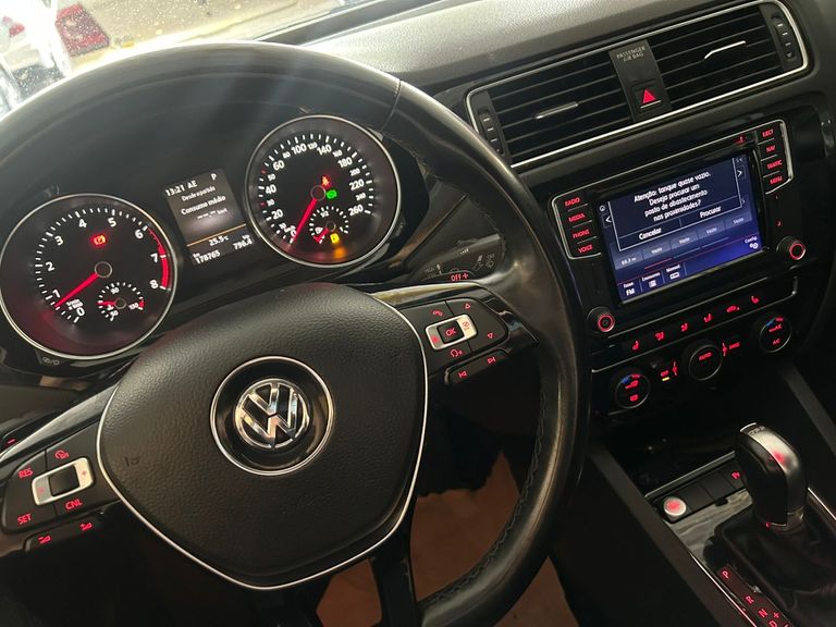 VolksWagen JETTA Highline 2.0 TSI 16V 4p Tiptronic