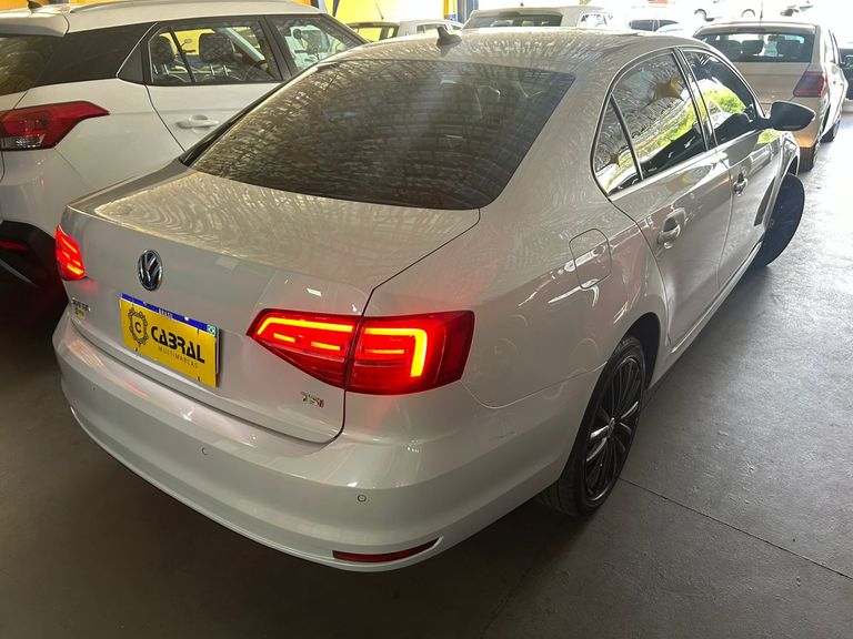 VolksWagen JETTA Highline 2.0 TSI 16V 4p Tiptronic