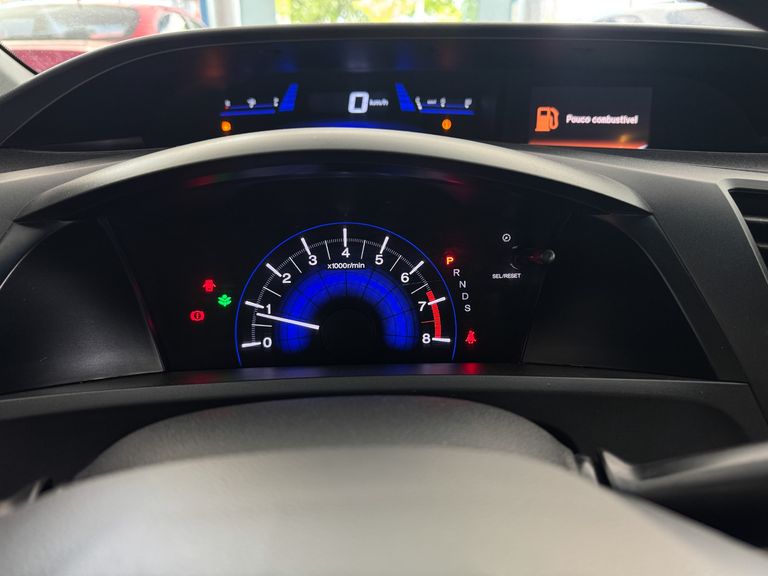 Honda Civic Sedan LXR 2.0 Flexone 16V Aut. 4p
