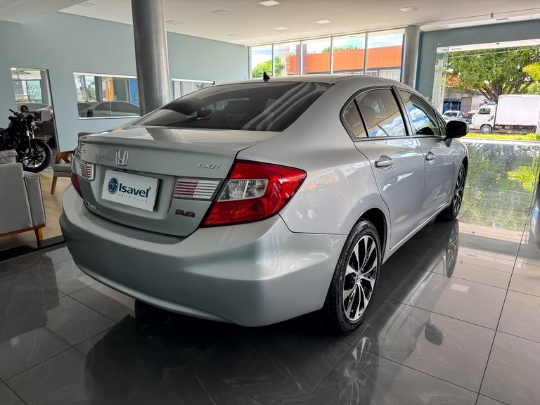 Honda Civic Sedan LXR 2.0 Flexone 16V Aut. 4p
