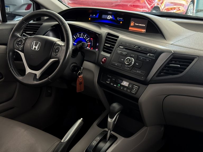 Honda Civic Sedan LXR 2.0 Flexone 16V Aut. 4p