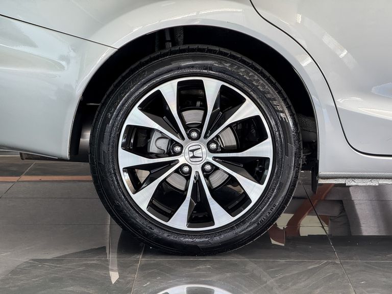 Honda Civic Sedan LXR 2.0 Flexone 16V Aut. 4p