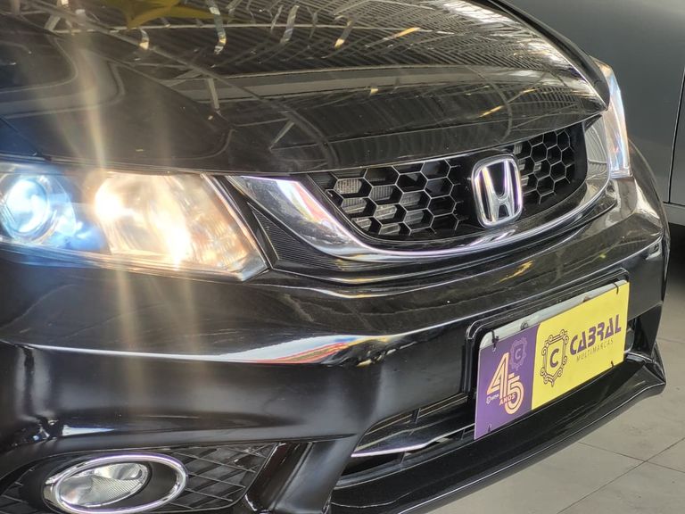 Honda Civic Sedan LXR 2.0 Flexone 16V Aut. 4p