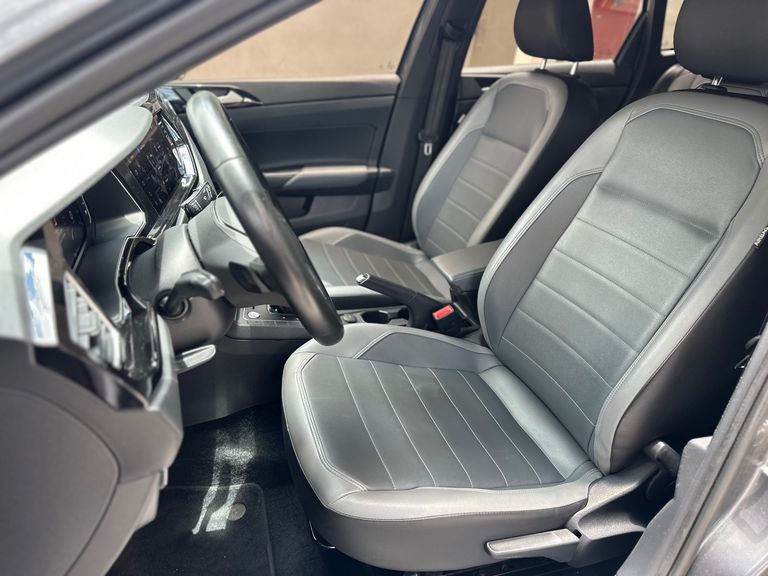 VolksWagen Nivus Highline 1.0 200 TSI Flex Aut.