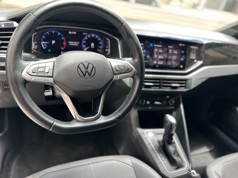 VolksWagen Nivus Highline 1.0 200 TSI Flex Aut.