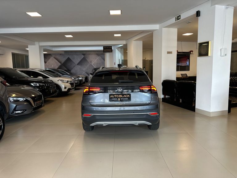 VolksWagen Nivus Highline 1.0 200 TSI Flex Aut.