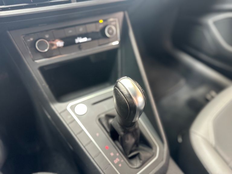 VolksWagen Nivus Highline 1.0 200 TSI Flex Aut.