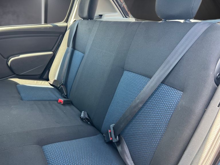 Renault SANDERO Authentique Hi-Flex 1.0 16V 5p