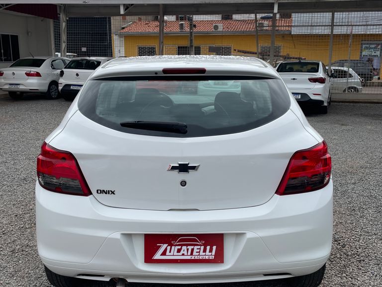 Chevrolet ONIX HATCH Joy 1.0 8V Flex 5p Mec.