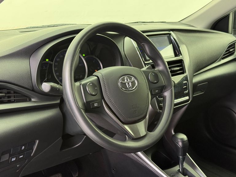 Toyota YARIS XL Sedan 1.5 Flex 16V 4p Aut.