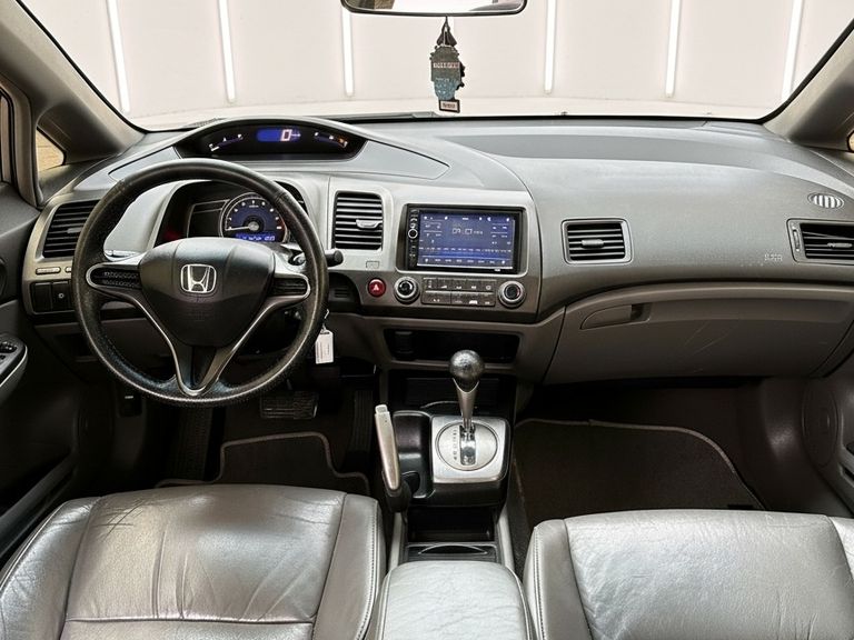 Honda Civic Sedan LXS 1.8/1.8 Flex 16V Aut. 4p