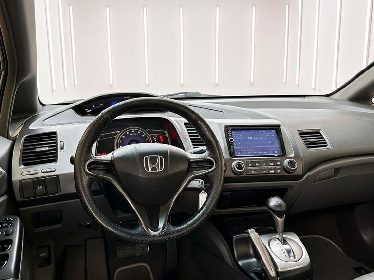 Honda Civic Sedan LXS 1.8/1.8 Flex 16V Aut. 4p