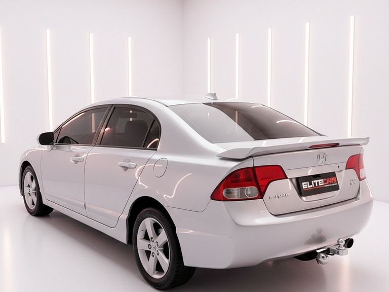 Honda Civic Sedan LXS 1.8/1.8 Flex 16V Aut. 4p