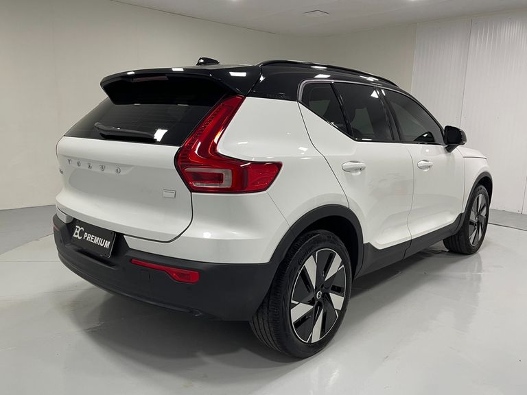 Volvo XC 40 Recharge Plus (Elétrico)