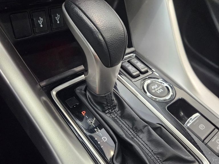 Mitsubishi Eclipse Cross HPE-S Sport 1.5 16V AWC TB 165cv Aut