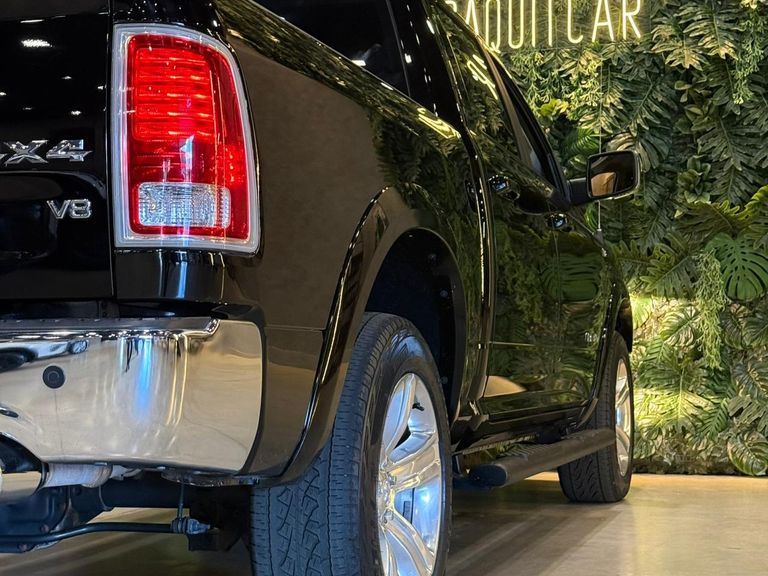 RAM CLASSIC LARAMIE 5.7 CD V8 4X4 Aut.