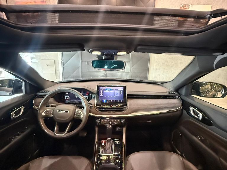 Jeep Commander Overland T270 1.3 TB Flex Aut.