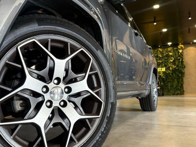 Jeep Commander Overland T270 1.3 TB Flex Aut.