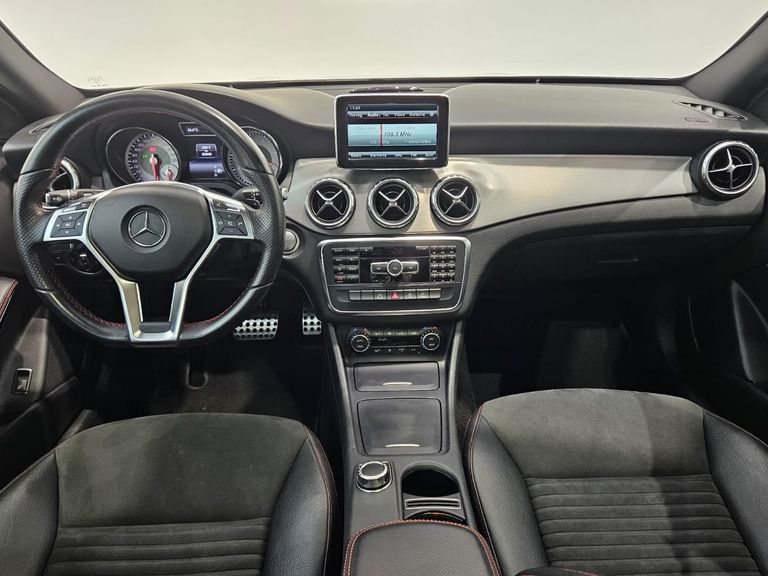 Mercedes GLA 250 Sport 2.0 TB 16V 4x2  211cv Aut.