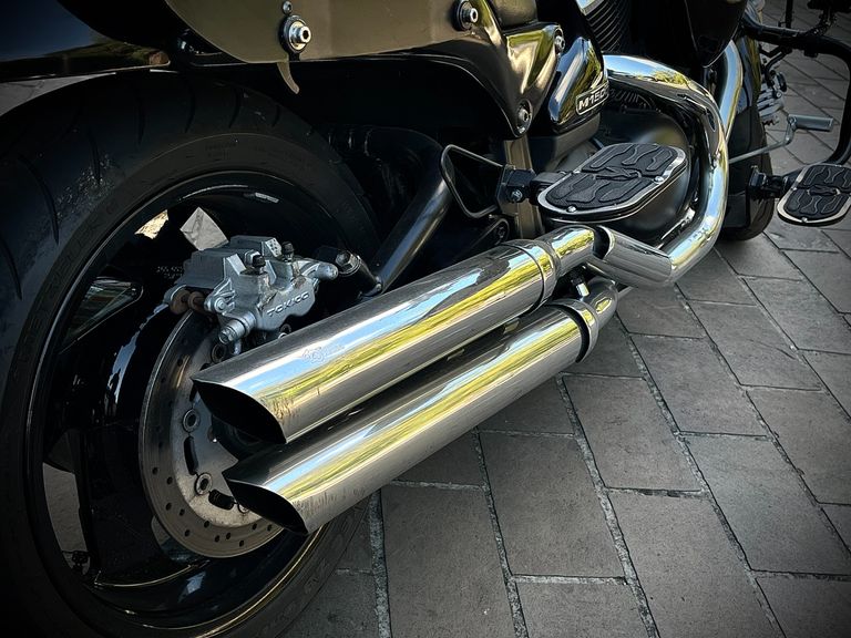 SUZUKI BOULEVARD M1500