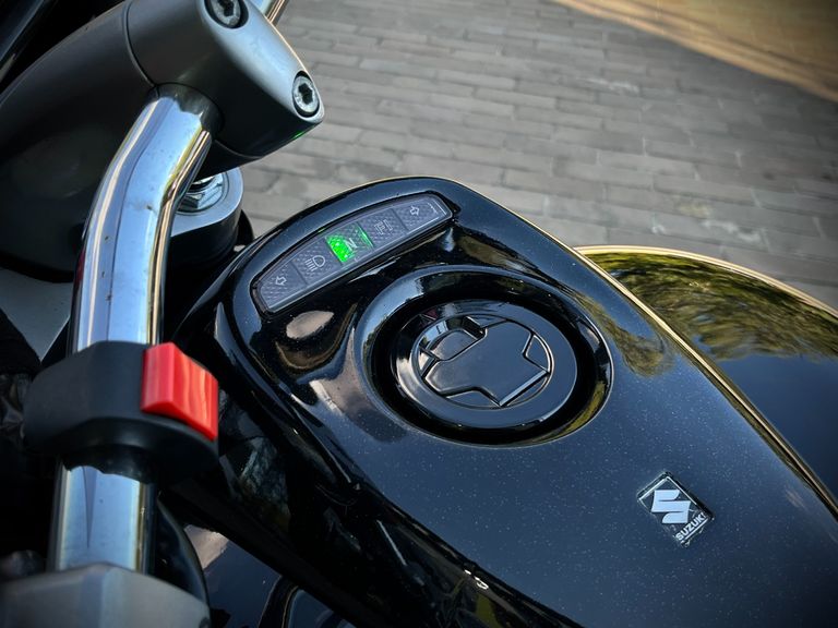 SUZUKI BOULEVARD M1500