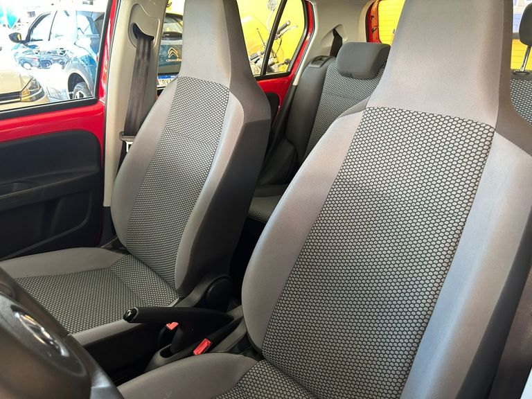 VolksWagen up! move 1.0 TSI Total Flex 12V 5p