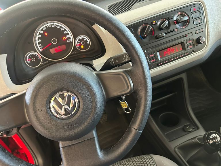 VolksWagen up! move 1.0 TSI Total Flex 12V 5p