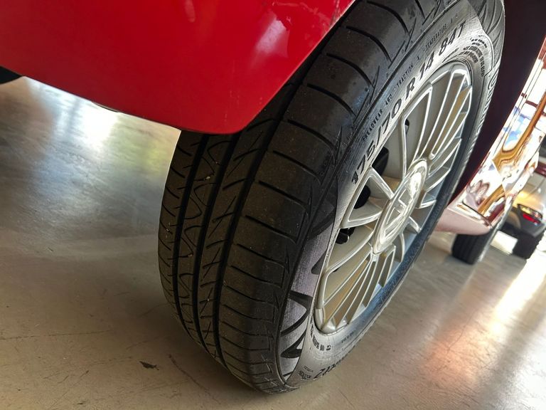 VolksWagen up! move 1.0 TSI Total Flex 12V 5p