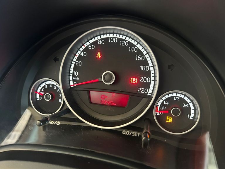 VolksWagen up! move 1.0 TSI Total Flex 12V 5p