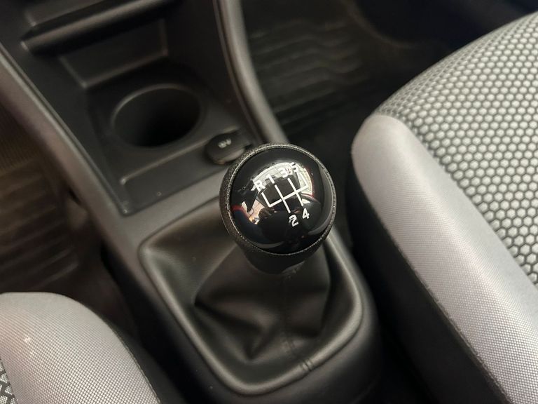 VolksWagen up! move 1.0 TSI Total Flex 12V 5p