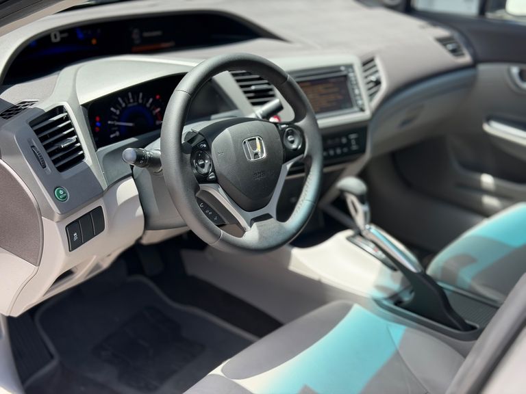 Honda Civic Sedan EXS 1.8/1.8 Flex 16V Aut. 4p