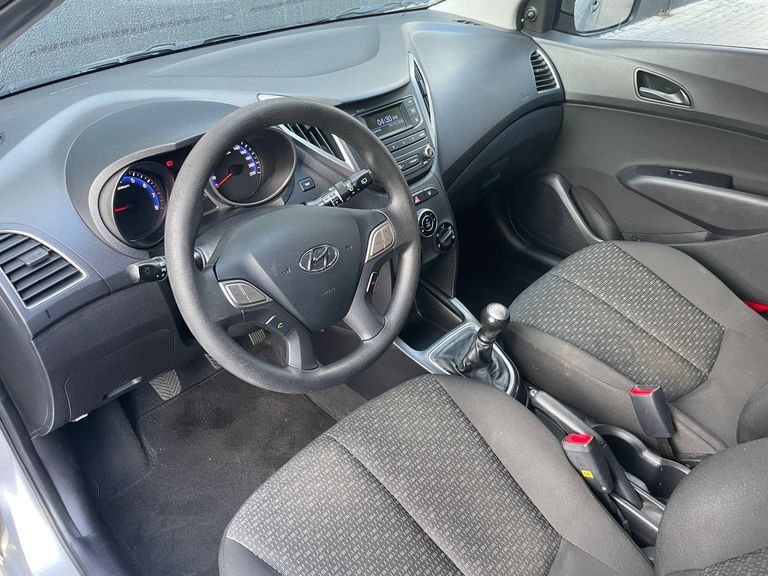 Hyundai HB20 Unique 1.0 Flex 12V Mec.